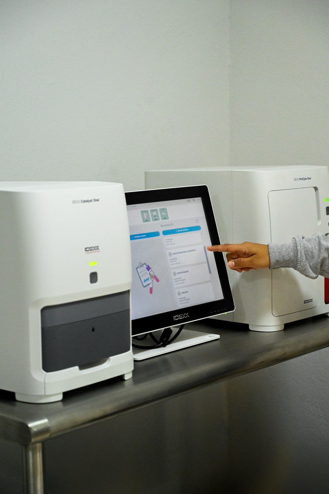 03_Laboratorio_Centro_Medico_Equino_Rancho_Santa_Rosa_Web_2025